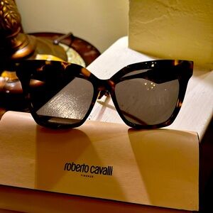 Roberto Cavalli sunglasses. Excellent condition